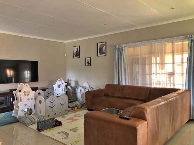 4 Bedroom Property for Sale in Waterkloof A H North West